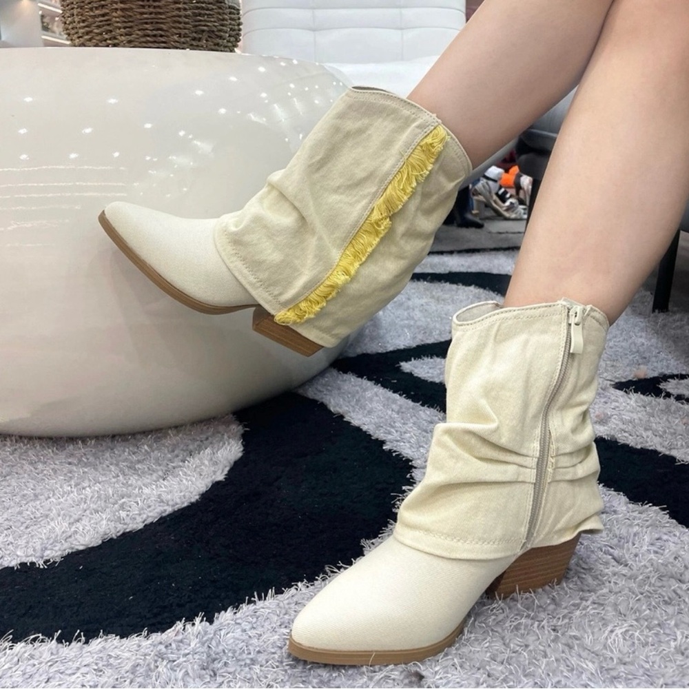 Stylish Cream Boots for Women